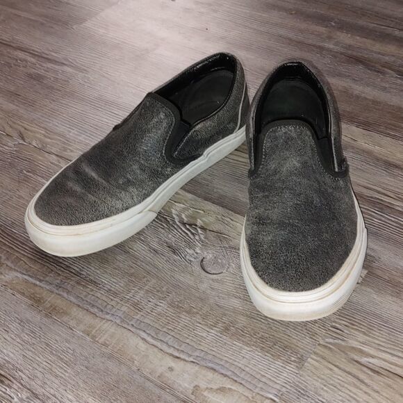 Vans distressed black leather slip on shoes  Sz 7.5 Men   Sz 9 Ladies - Picture 1 of 14